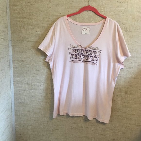 Levi's Red Tab Tops - tshirt